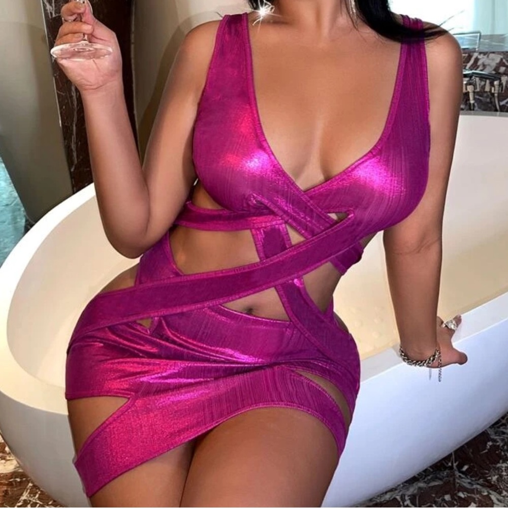SHEIN SXY Crisscross Cut Out Bodycon Dress